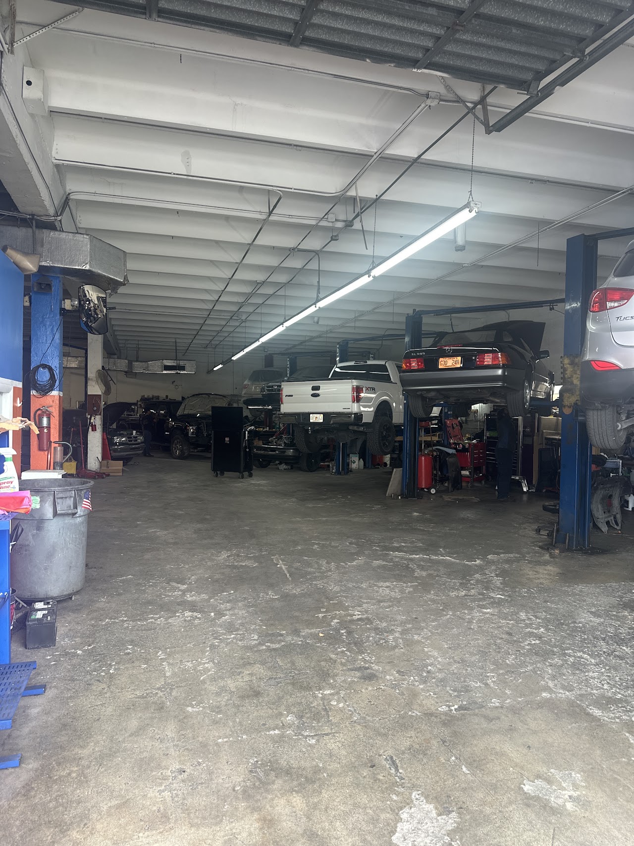 Lucy Auto Repair shop photo